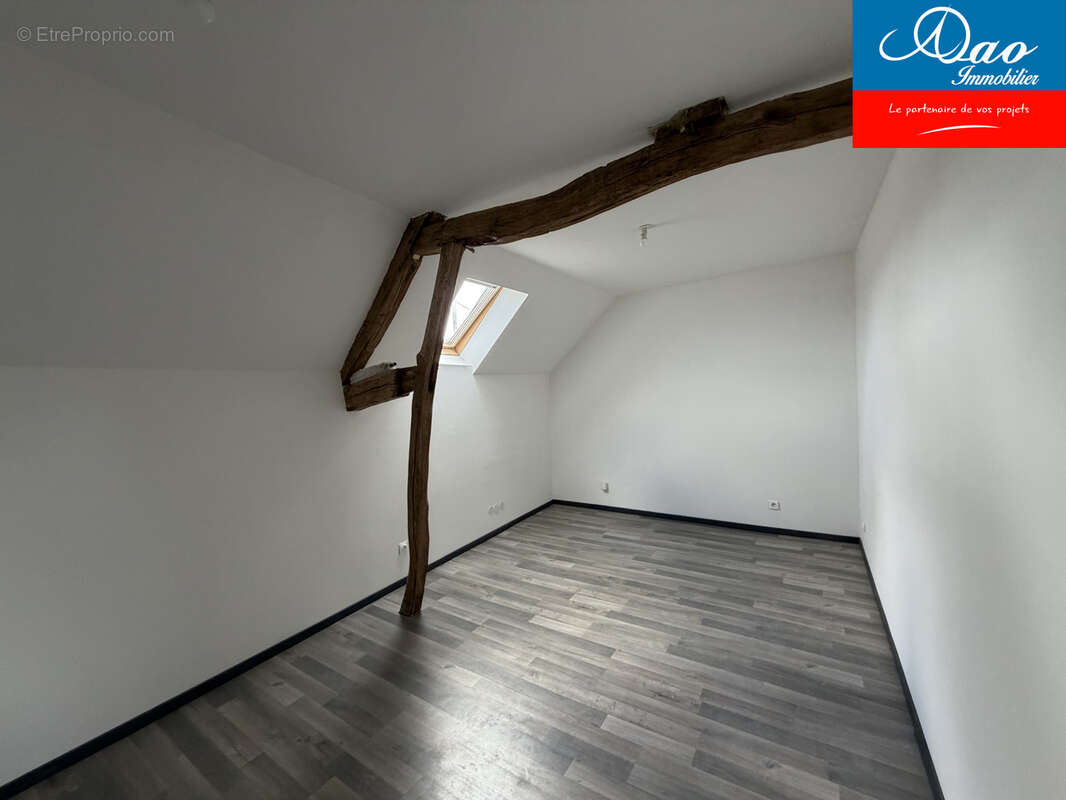 Maison familiale style longère avec dépendance - Saint Germain/Lépine - photo 10