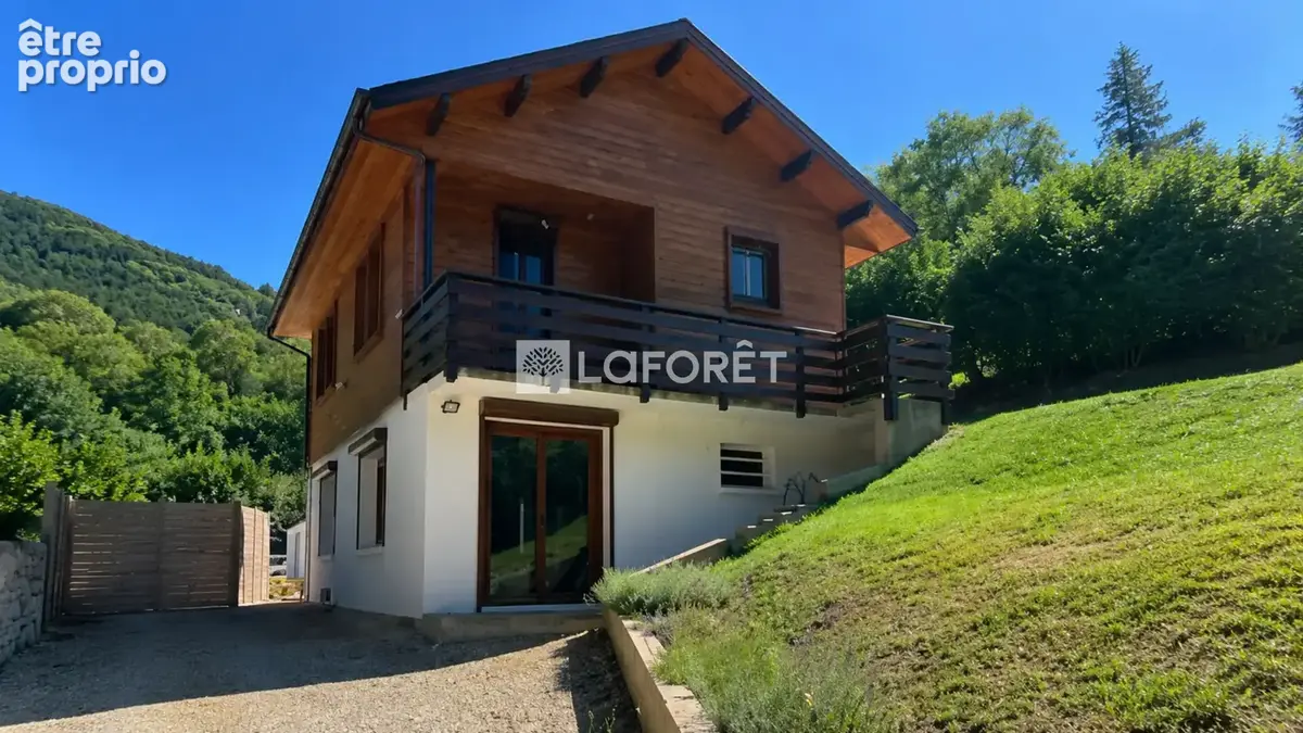 Maison familiale, 3 chambres, au calme, à deux pas du lac de La Thuile - photo 2
