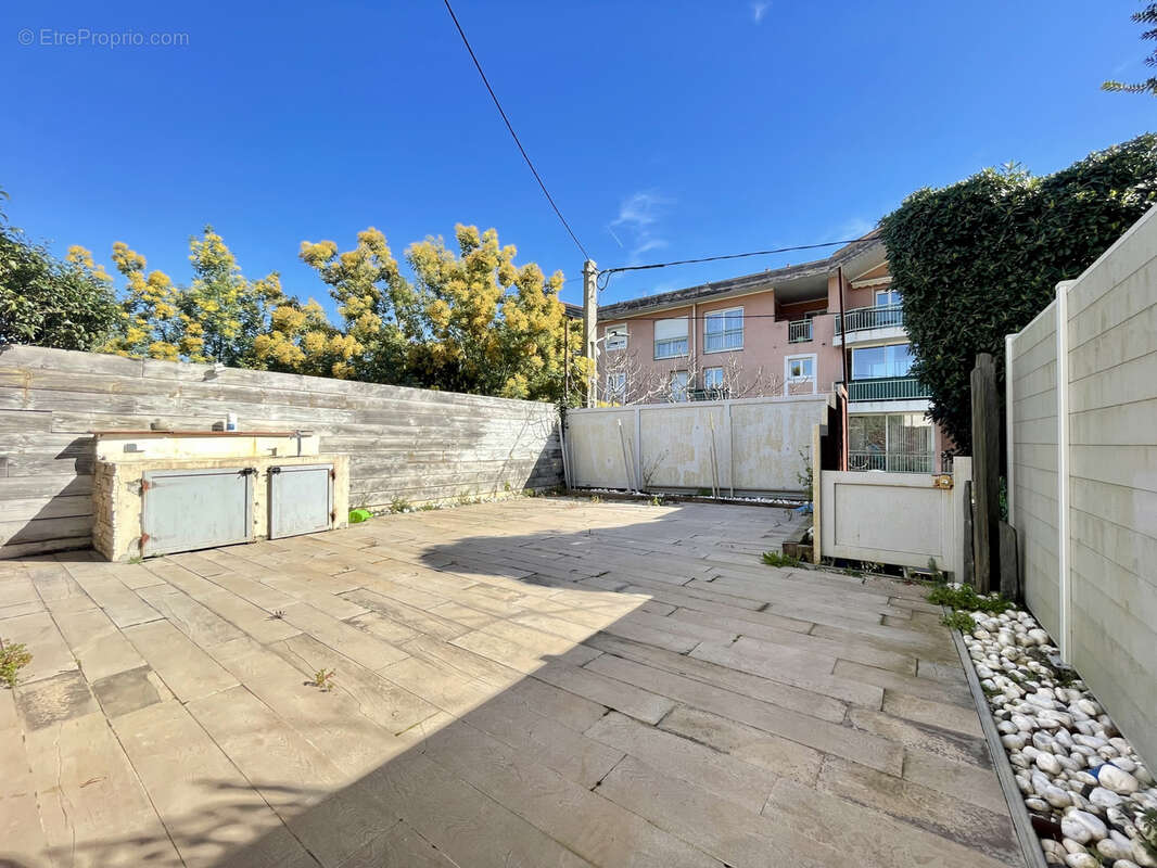 Appartement à FREJUS