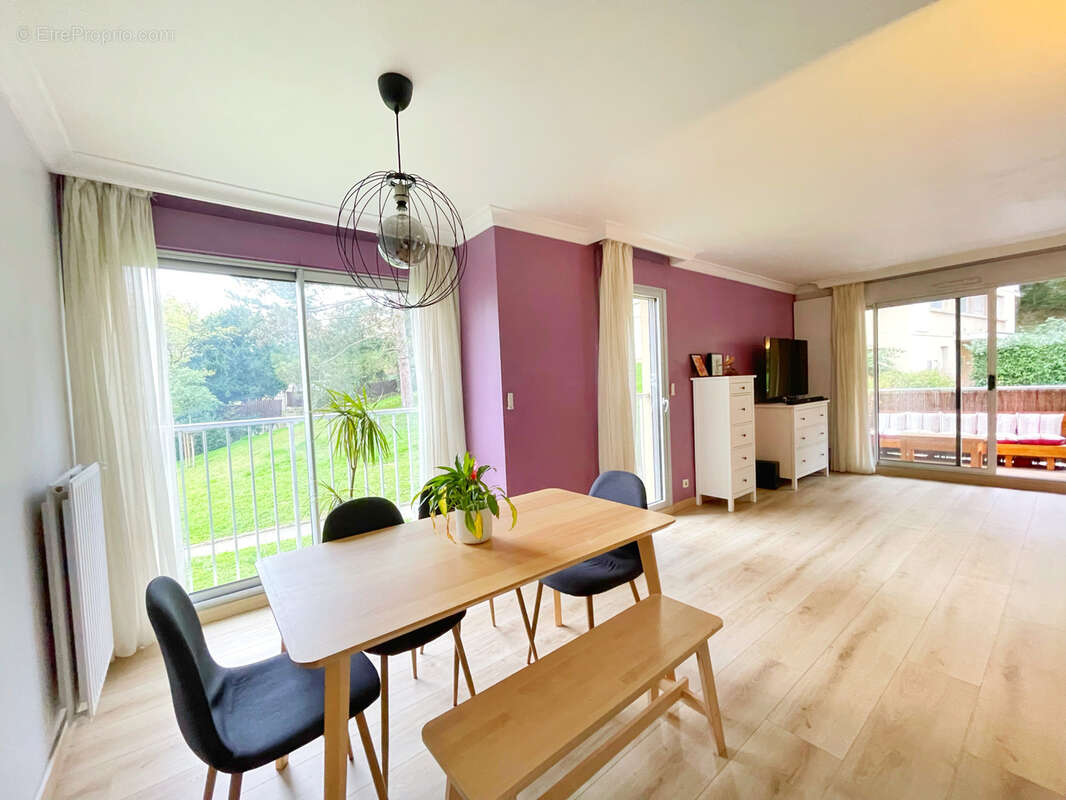 Appartement à OULLINS