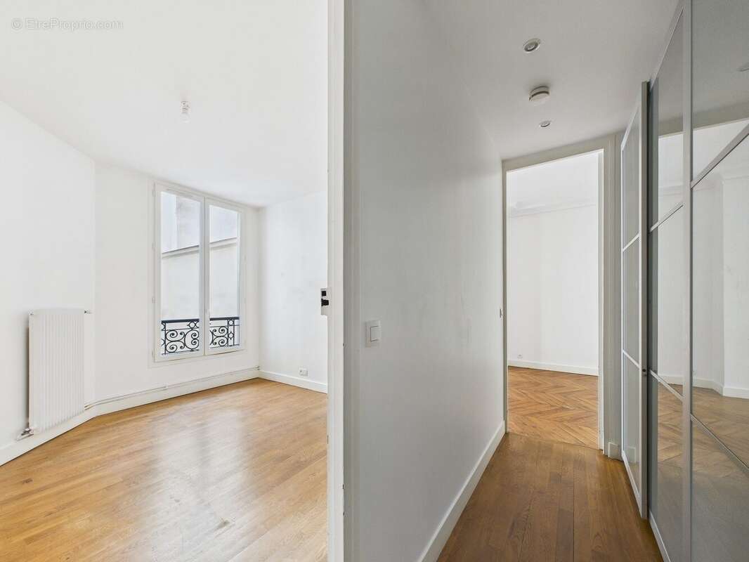 Appartement à PARIS-6E
