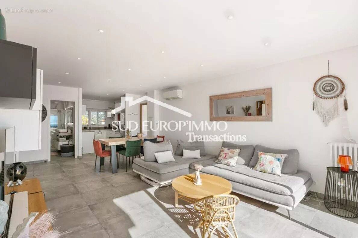 Appartement à VENCE