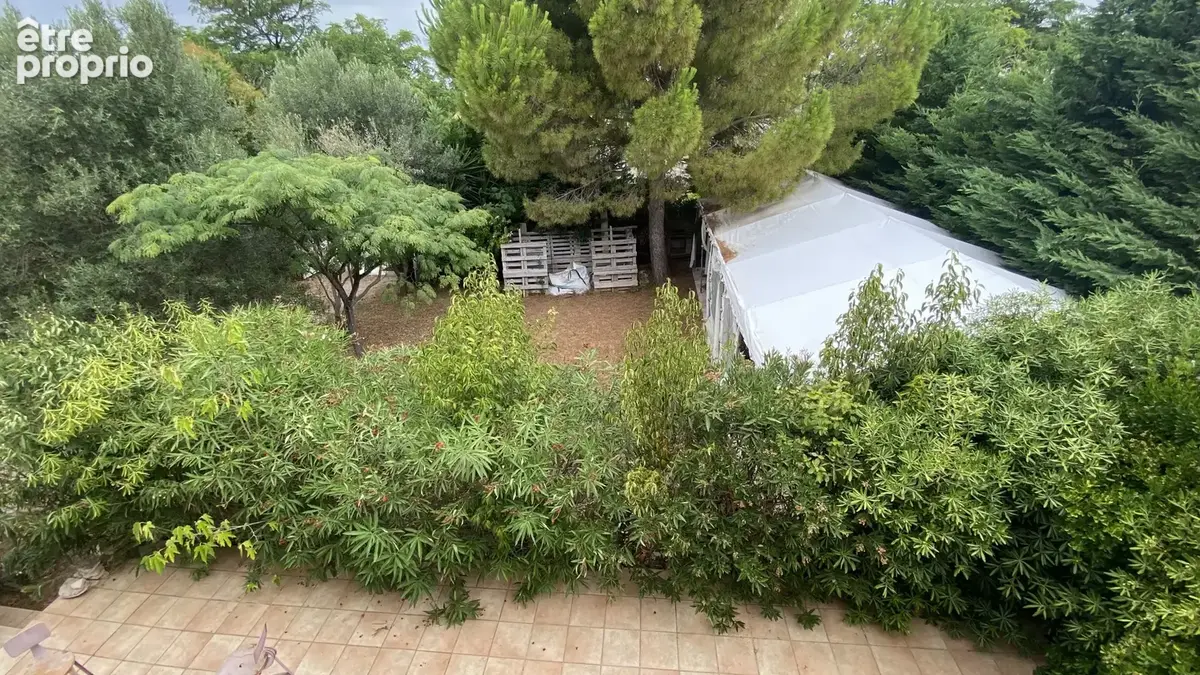 Maison familiale T6 de 150 m2 avec terrain et piscine - photo 4