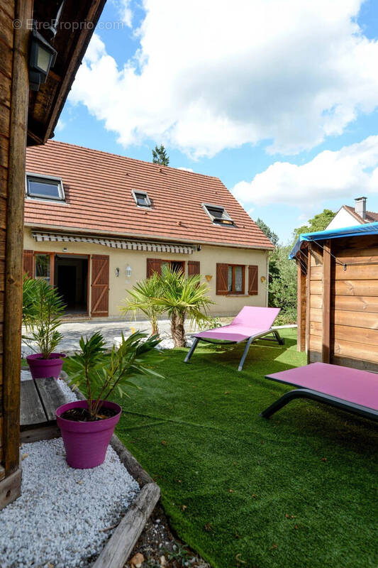 Maison à SAINT-FARGEAU-PONTHIERRY