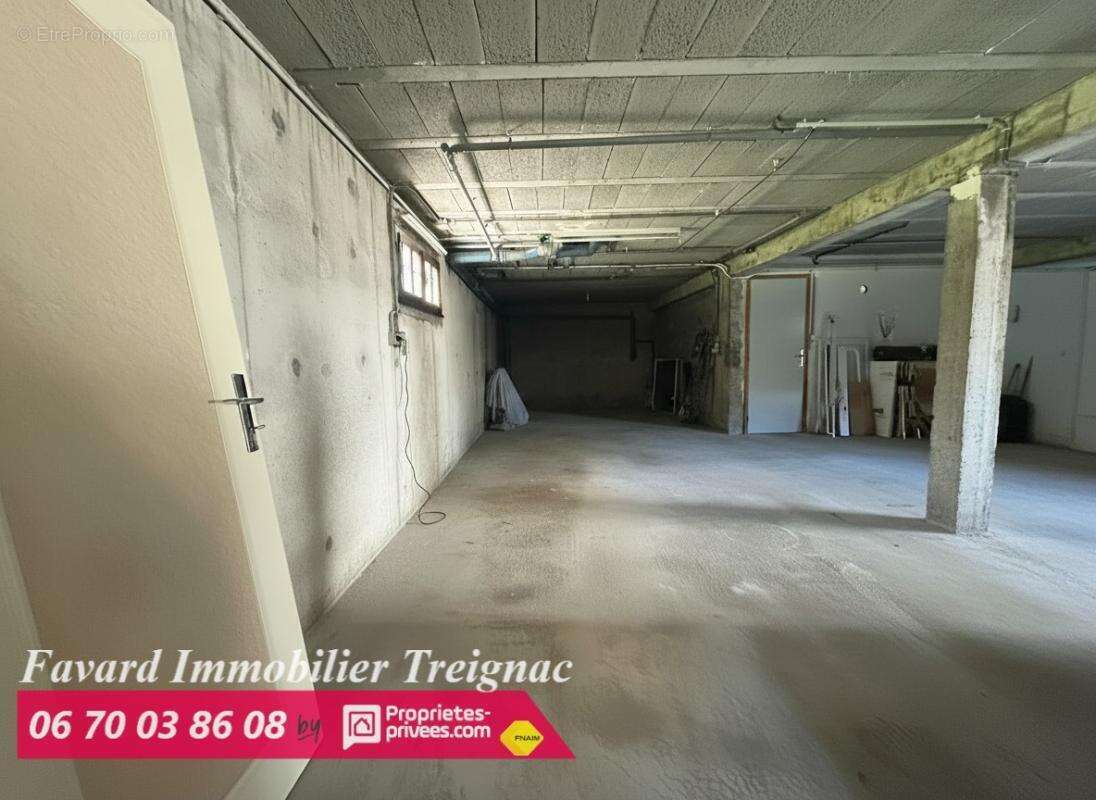 Maison  120 m²  3 chambres - garage  et  jardin plat  850 m² 19 260 TREIGNAC - photo 15