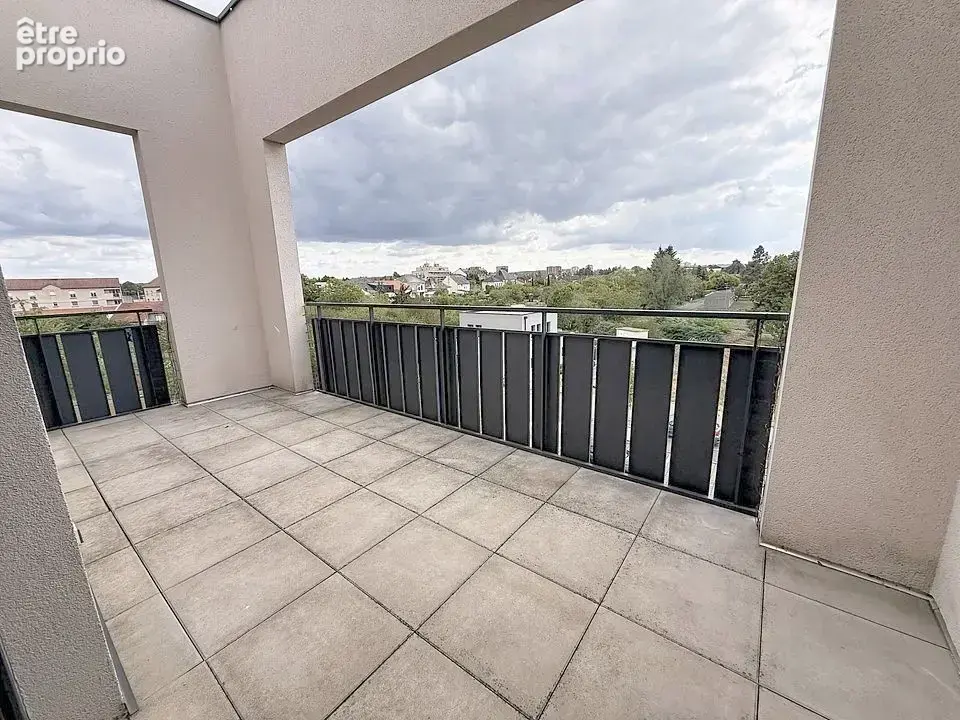 THIONVILLE - Appartement F3 terrasse - grand garage & parking extérieur privé -- 279 000,- € - photo 12