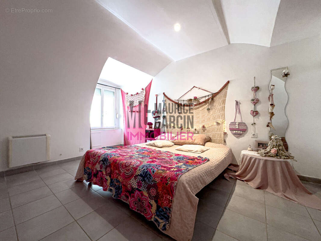 Appartement à CADEROUSSE