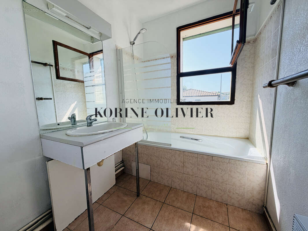 Maison 3 chambres jardin garage - photo 11