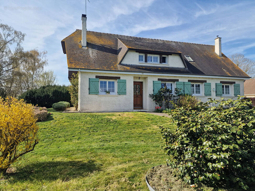 Maison à LES VENTES