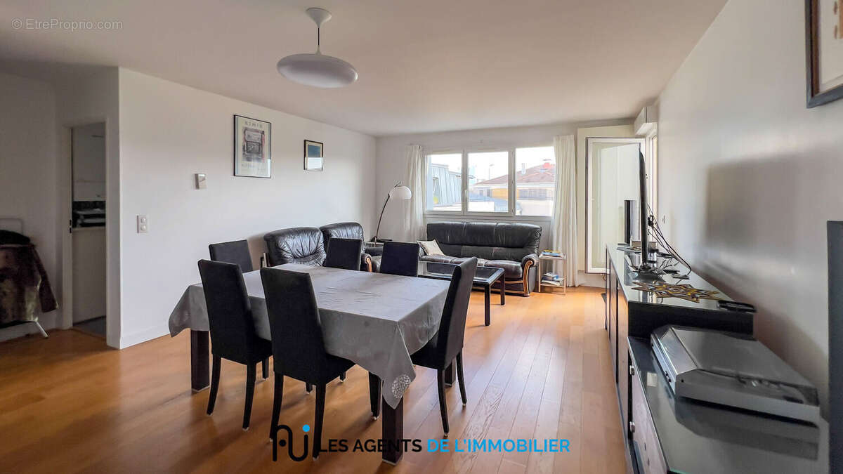 Appartement à NANTERRE