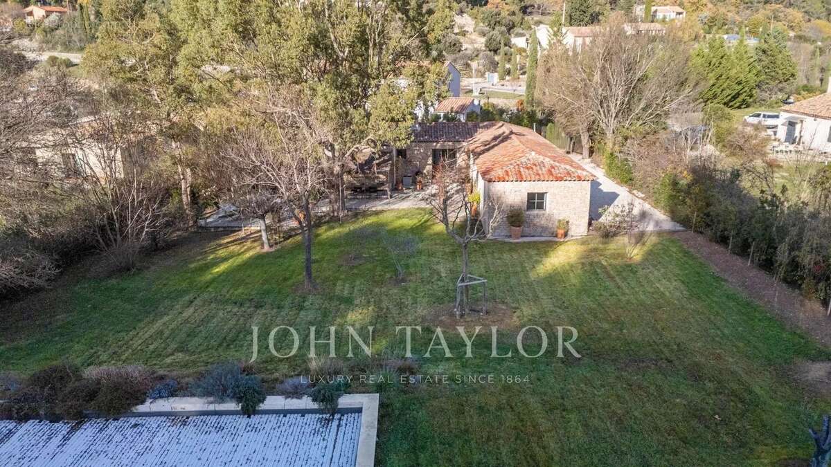 Maison à VAUVENARGUES