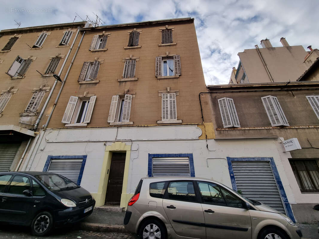 Commerce à MARSEILLE-14E