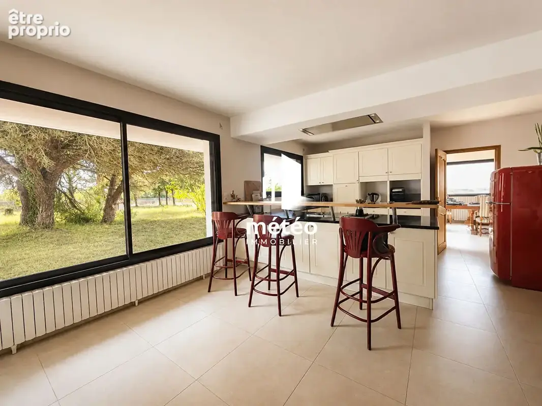 Maison Les Sables D Olonne 6 pièces 288 m2 - photo 4