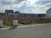 Terrain à BRUYERES-LE-CHATEL