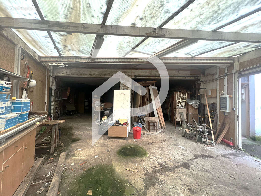 Commerce à EAUBONNE