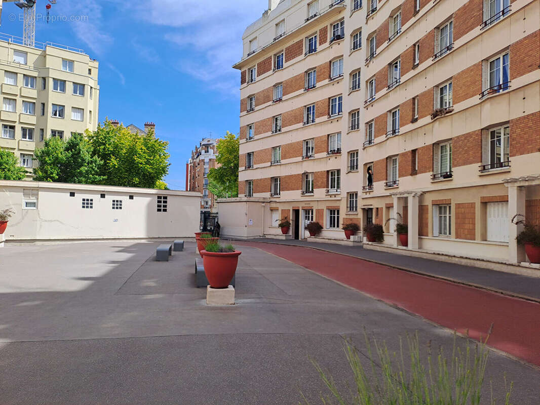 Appartement à MONTROUGE