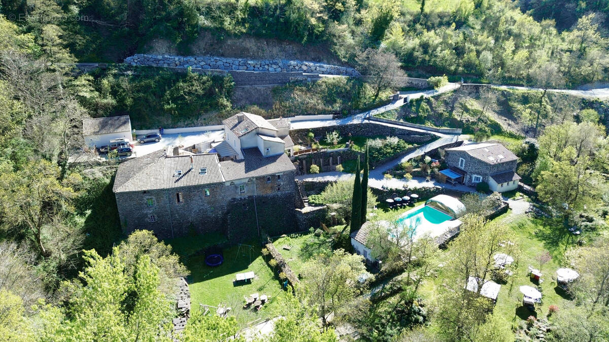 Maison à PRIVAS