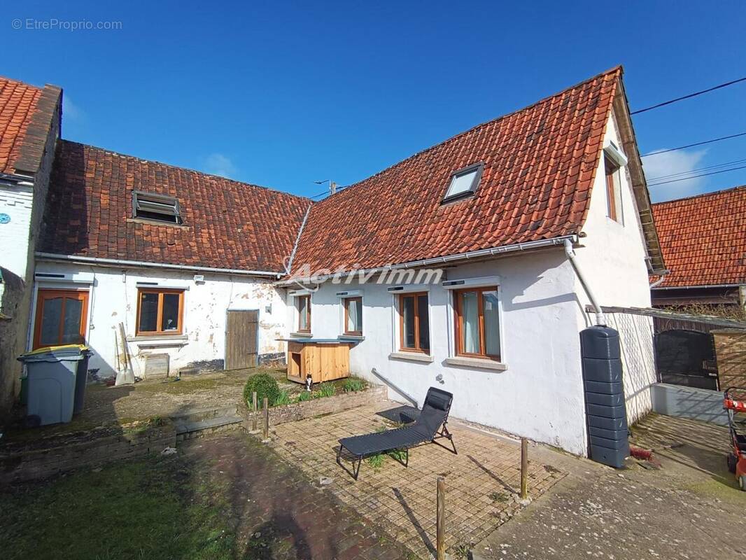 4255 (12) - Maison à HESDIN