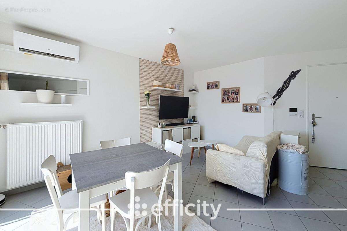 Appartement à GRIGNY