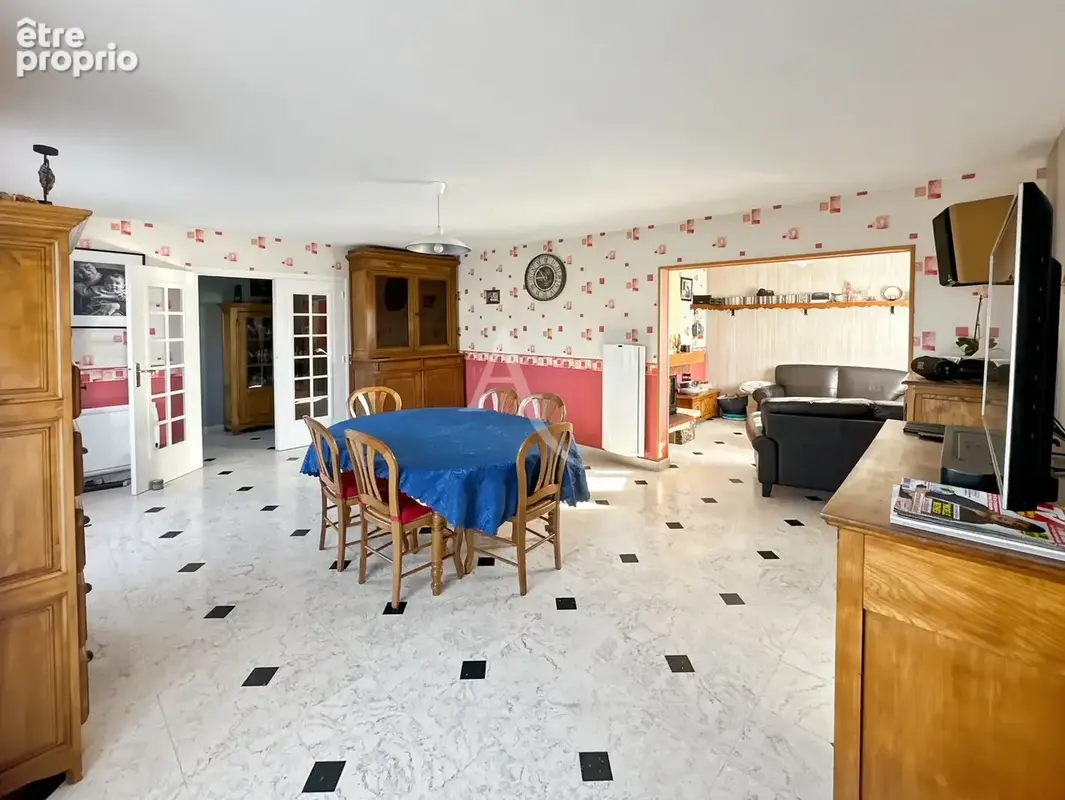 Etrepagny centre ville 4 chambres sous-sol - photo 2