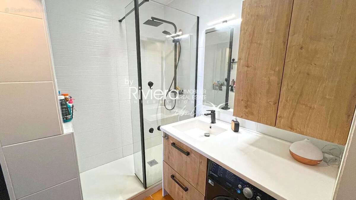 Appartement à LA CROIX-VALMER