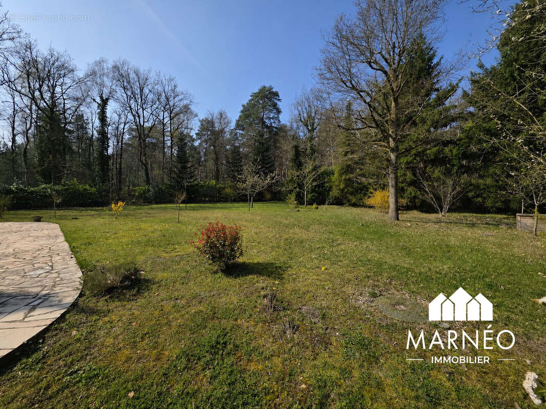 Maison 137 m² à Arbonne-La-Foret  - photo 2