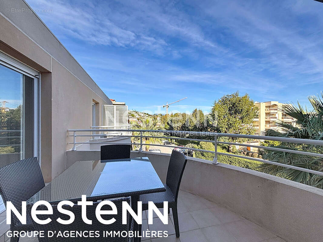 Appartement à VALLAURIS