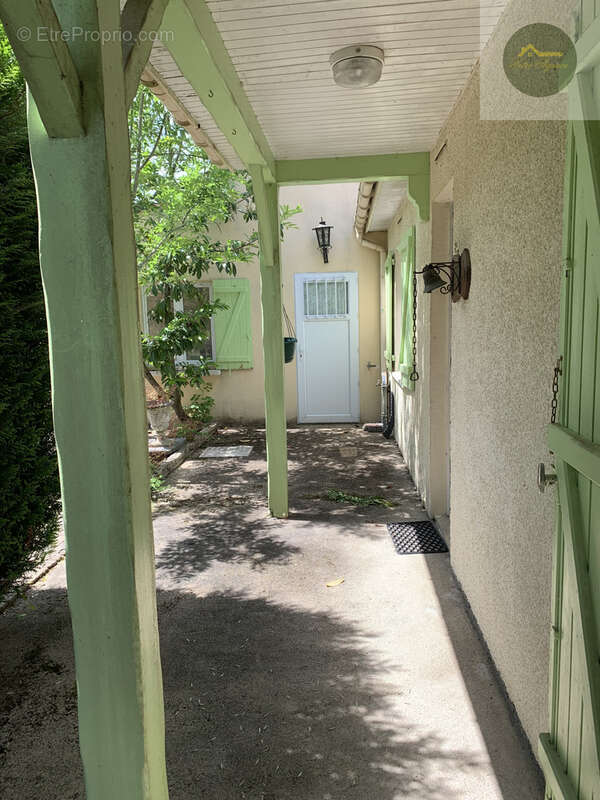 Maison à BAZOCHES-SUR-LE-BETZ