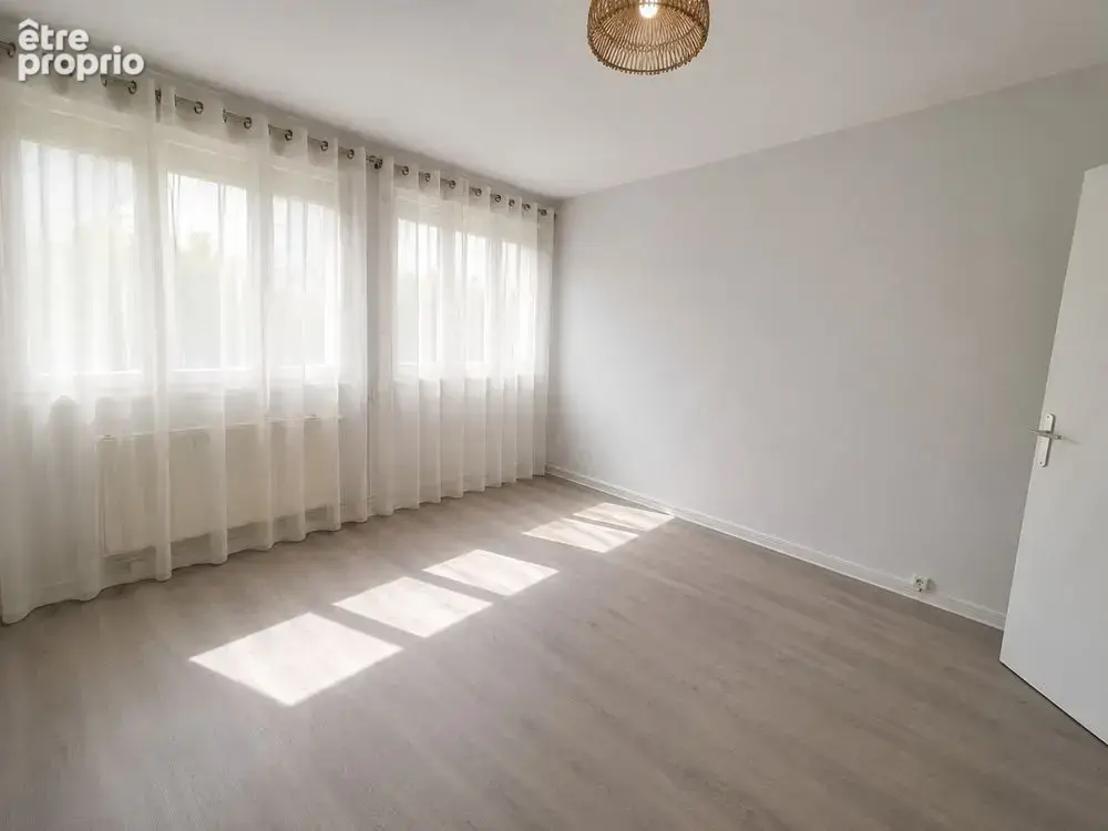 Appartement à SAINTE-FOY-LES-LYON