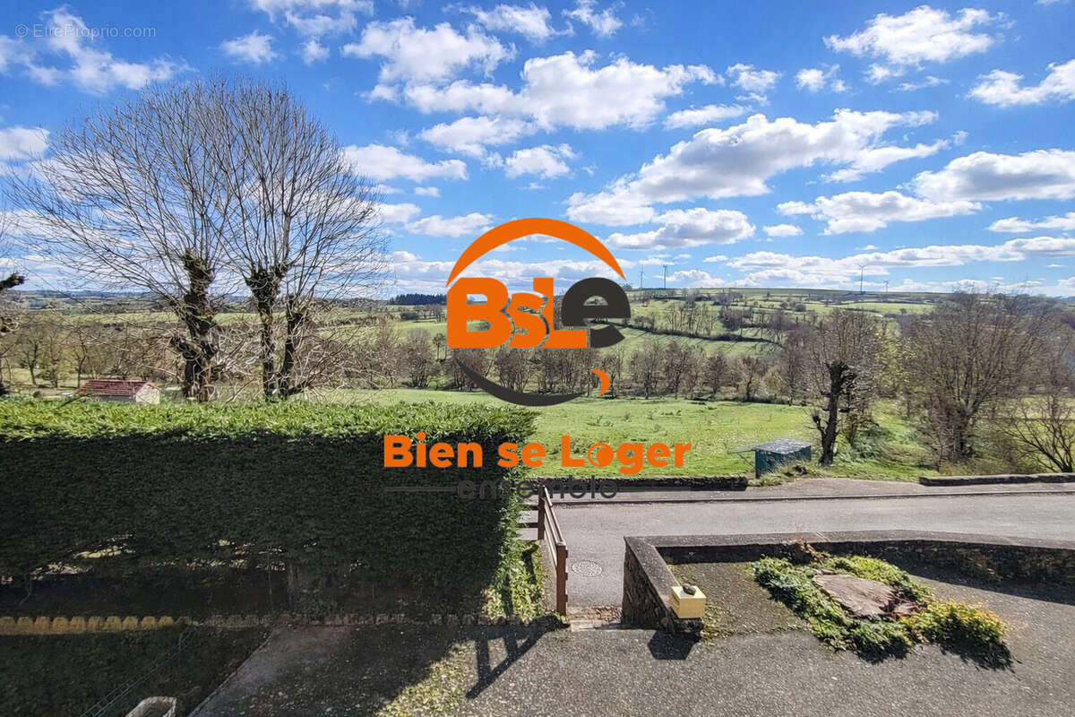 Maison à REZENTIERES