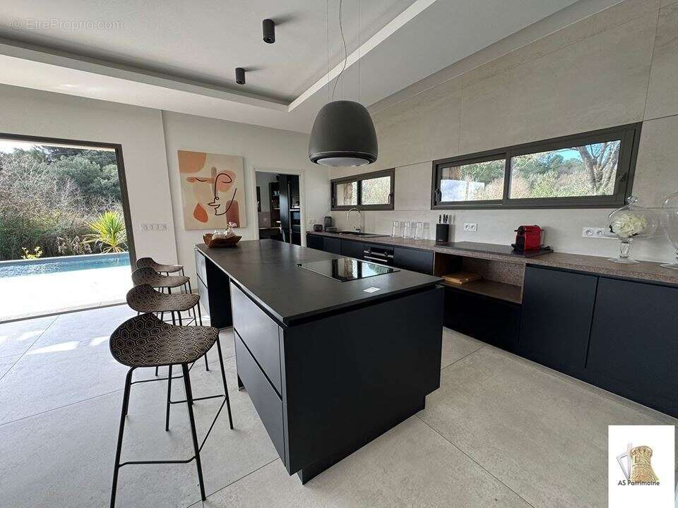 Maison 135 m² à Afa  - photo 5