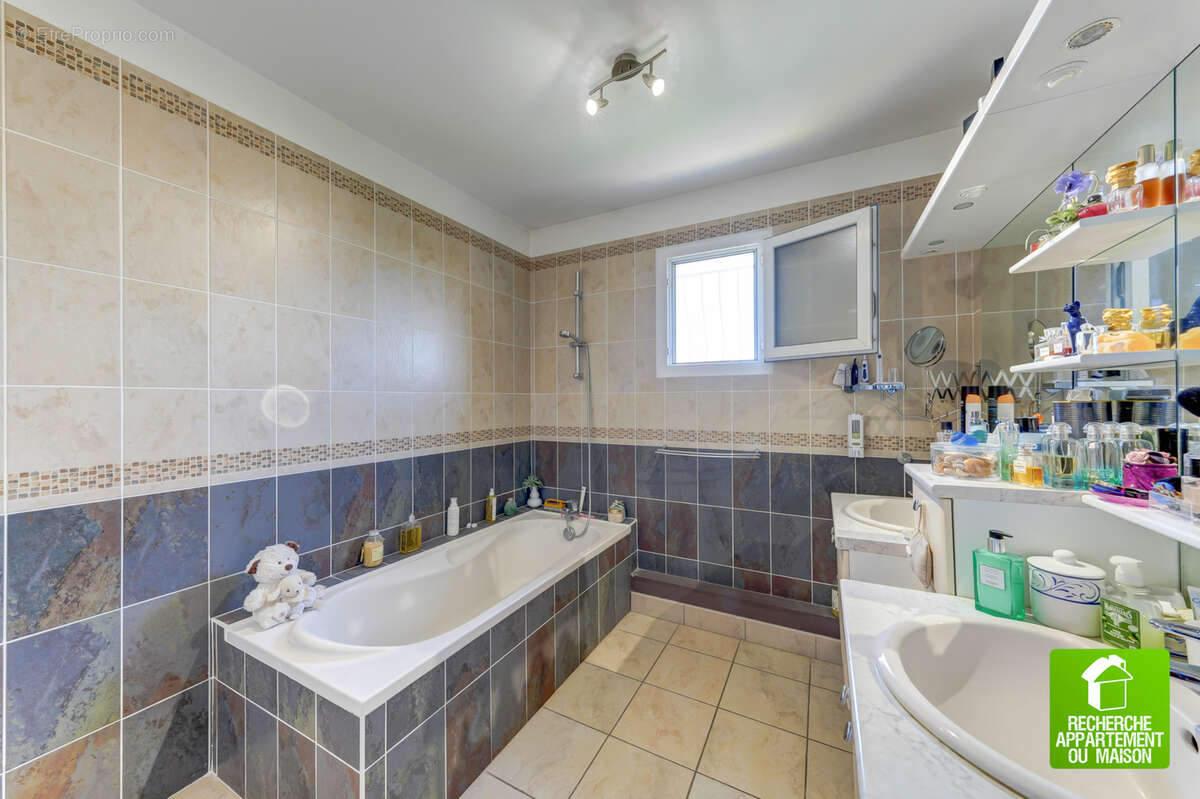 Maison familiale Craponne - photo 10