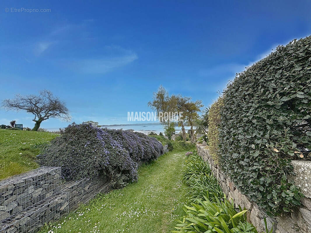 Maison à PLOUBAZLANEC