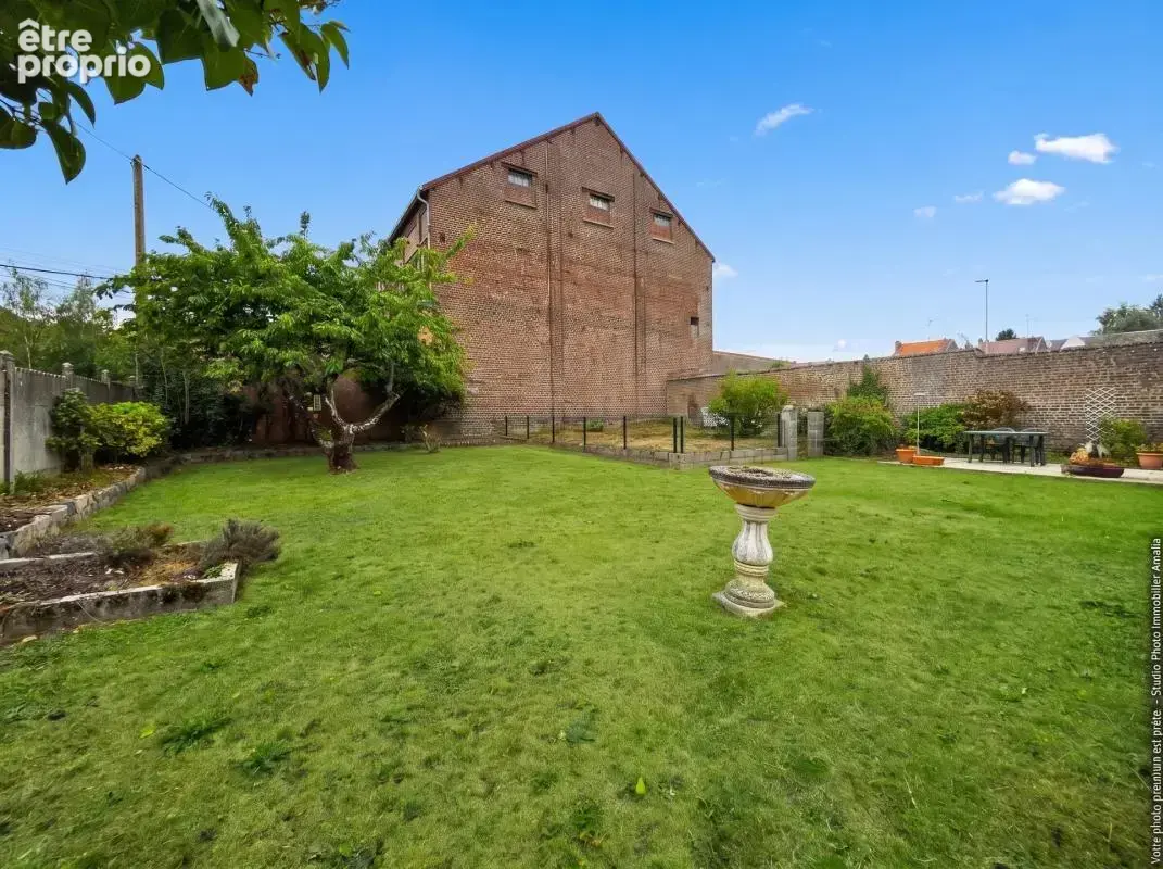 Maison individuelle 160m² avec 2 garages et jardin clos - photo 20
