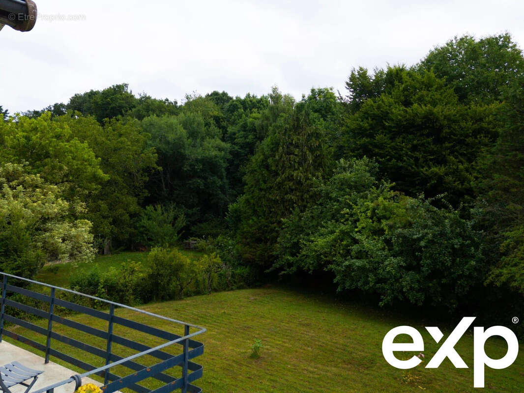 Appartement à FRONTENAUD