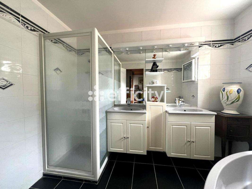 Maison 140 m² à Brunoy  - photo 14