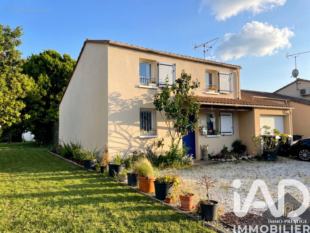 Photo 1 - Maison à ANGOULEME
