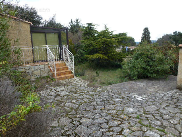 Maison à VILLENEUVE-LES-AVIGNON