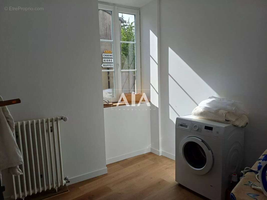 Maison à RUFFEC