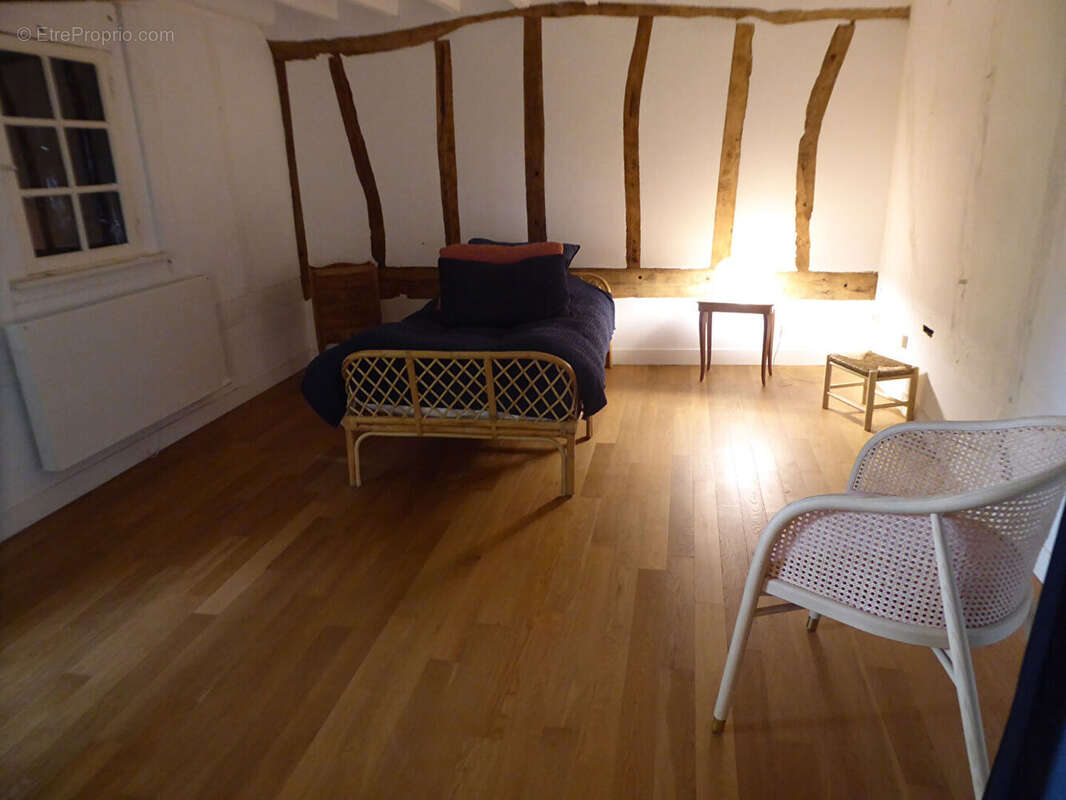 Maison à CORMEILLES