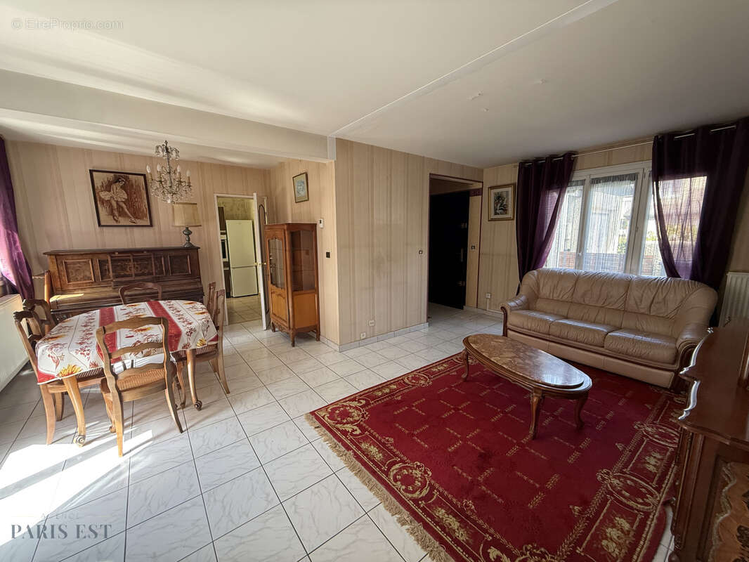 Maison à CLAYE-SOUILLY