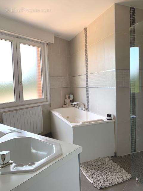 Maison à AVESNES-LE-COMTE