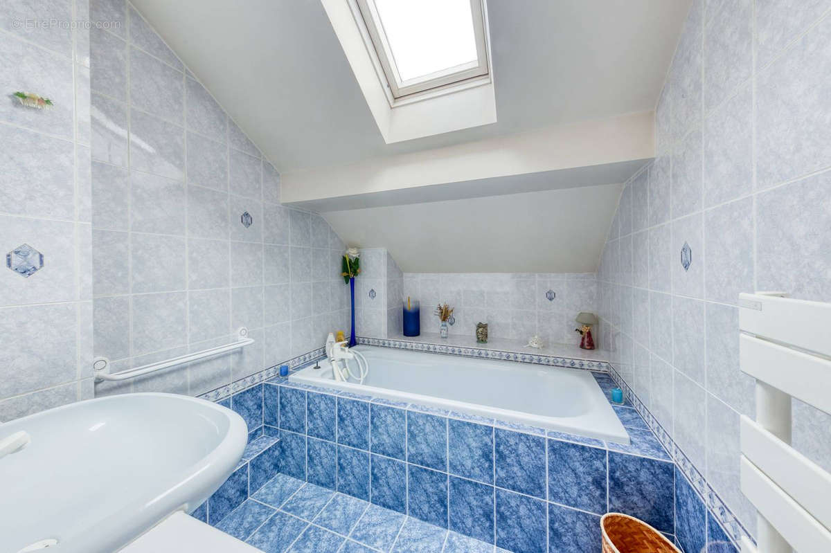 Maison à PONTAULT-COMBAULT