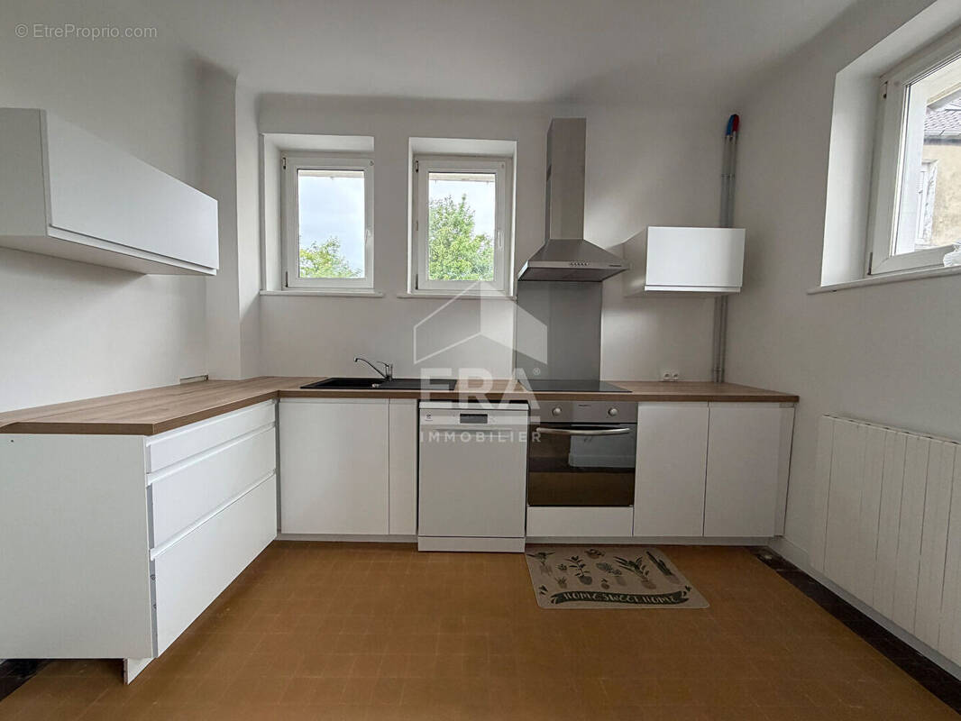 Maison à SAINT-ETIENNE-AU-MONT