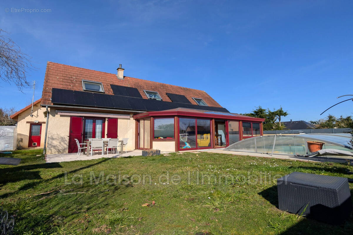 Maison à PONT-DE-L&#039;ARCHE