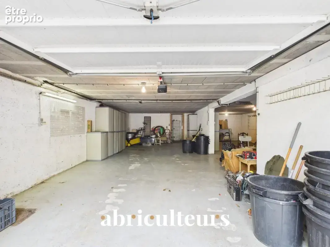 Spacieuse maison familiale de 160 m² sur parc arboré de 2 110 m² en vente – Quartier recherché du Teninio à Vannes (56000) - photo 18