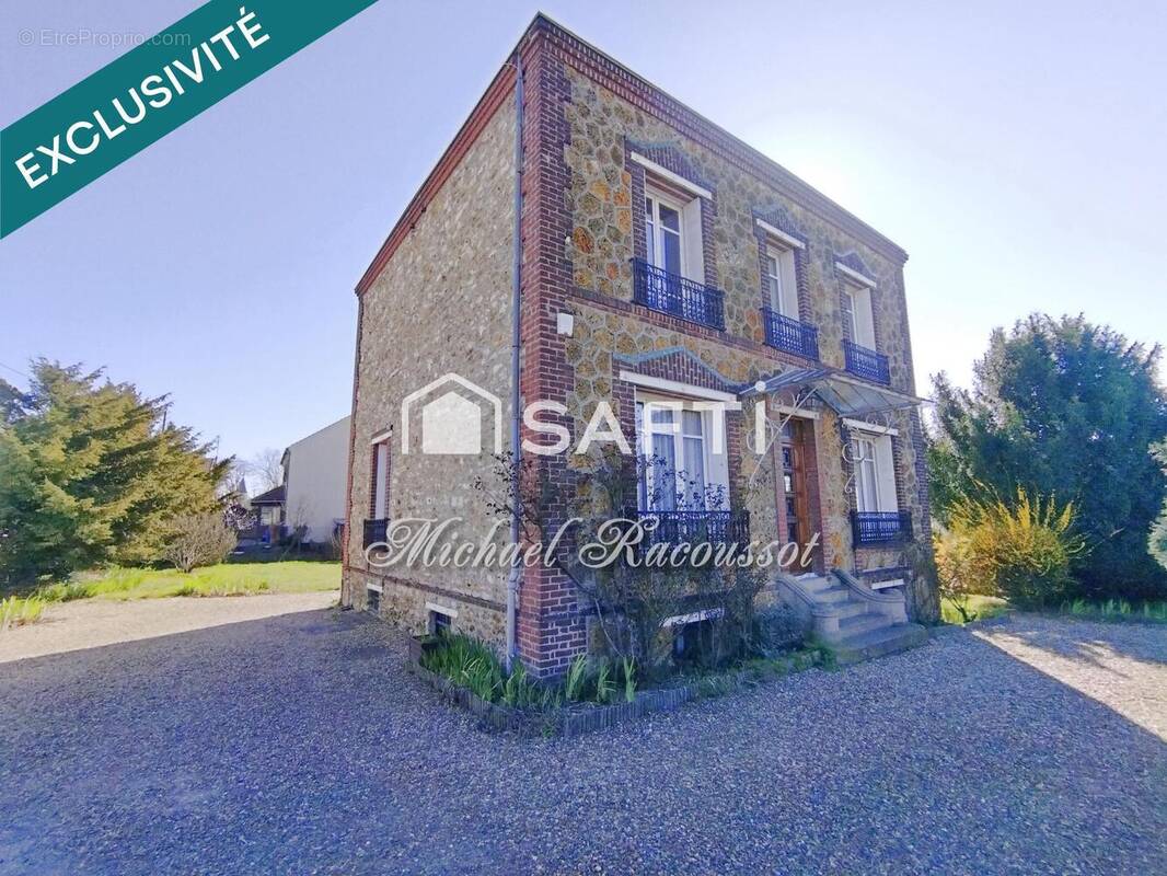 Photo 1 - Maison à VILLIERS-LE-BEL