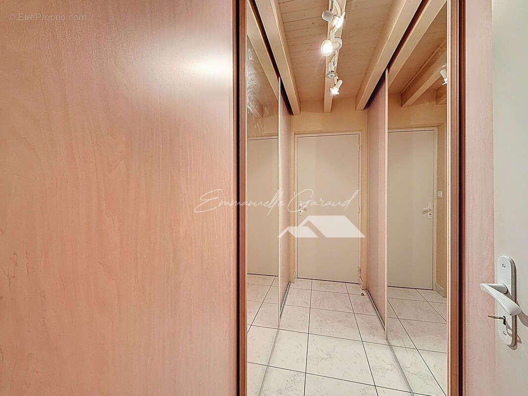 Maison à SAINT-BEAUZELY