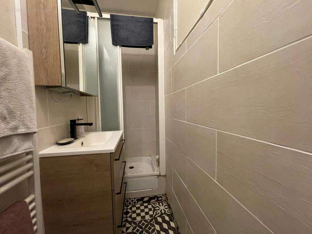 Appartement 3 pièces - 56 m2 - Paris 75018 - photo 7