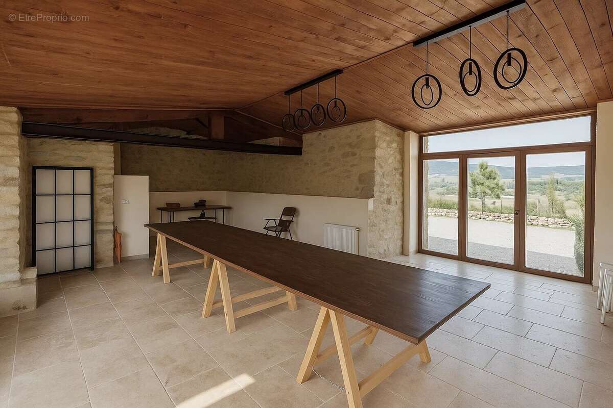 Maison à FORCALQUIER